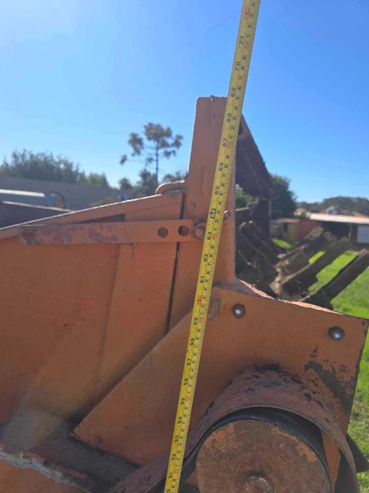 Reboque agricola espalhador de estrume - usado