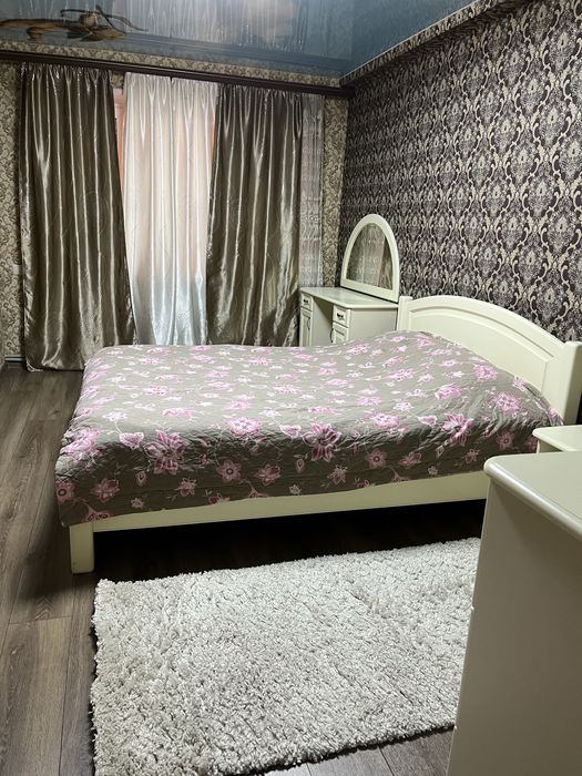 Сдам  1 квартиру по суточно  свет круглосуточно 2+1