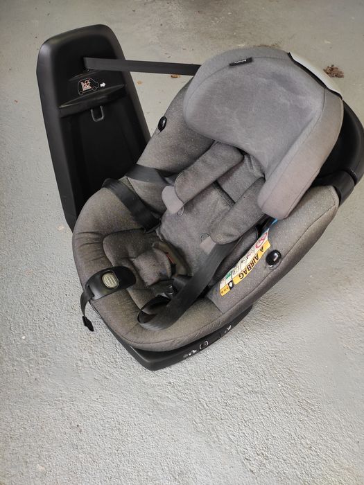 Maxi-Cosi auto giratória.