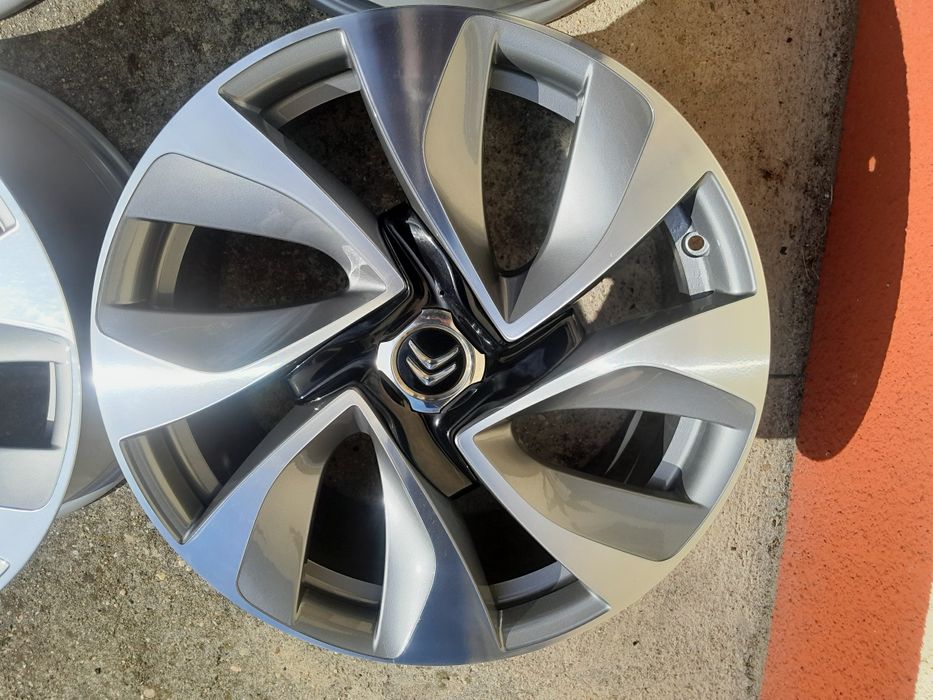 felgi aluminiowe 18 oryginalne citroen ds 4x108 8jx18 et27