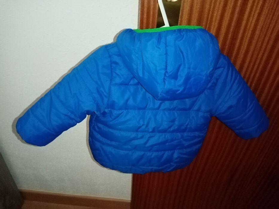 Casaco Benetton 6/9 meses