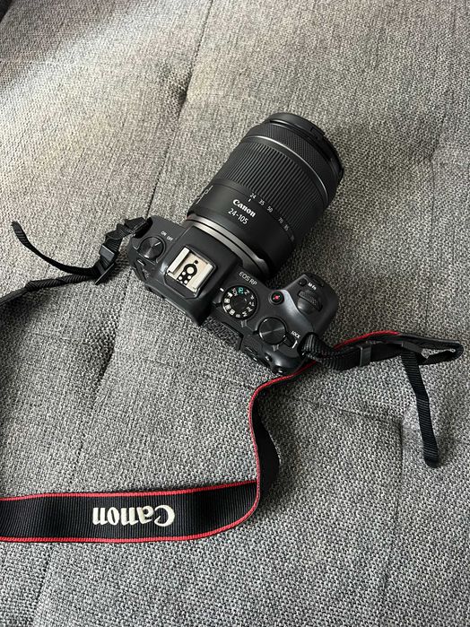 Camera Canon EOS RP + RF 24-105mm F4-7.1 + Adaptador EF-EOS R
