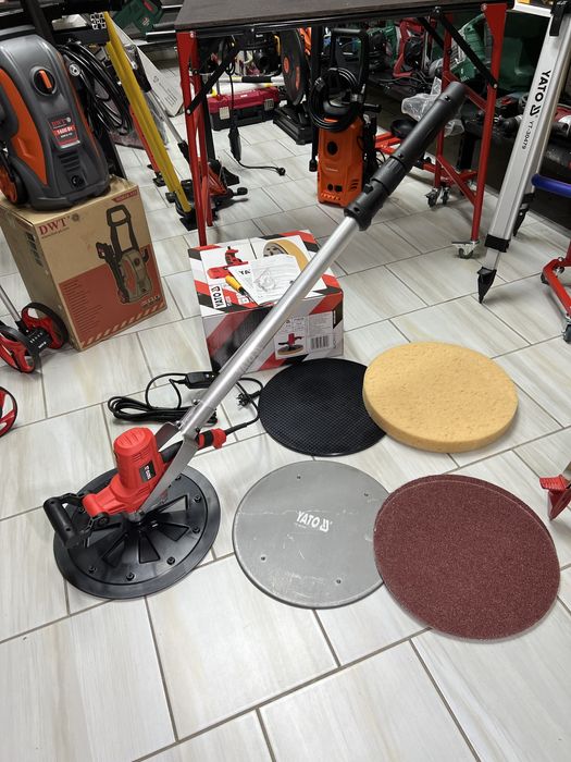 Машина для штукатурки и стяжки YATO YT-82330 + удлинитель 80-150 см