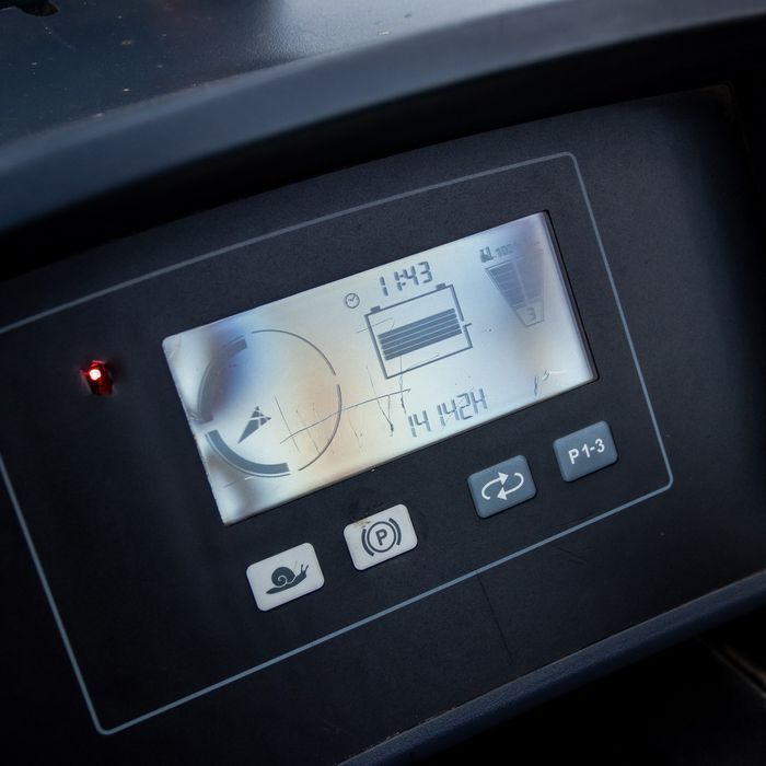 Wózek wysokiego składowania Jungheinrich ETV 325 elektryczny