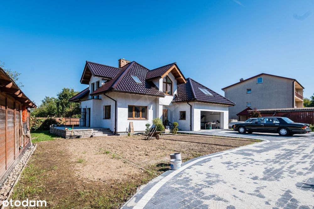 Dom wolnostojący jednorodzinny z pięknym widokiem - Zabierzów