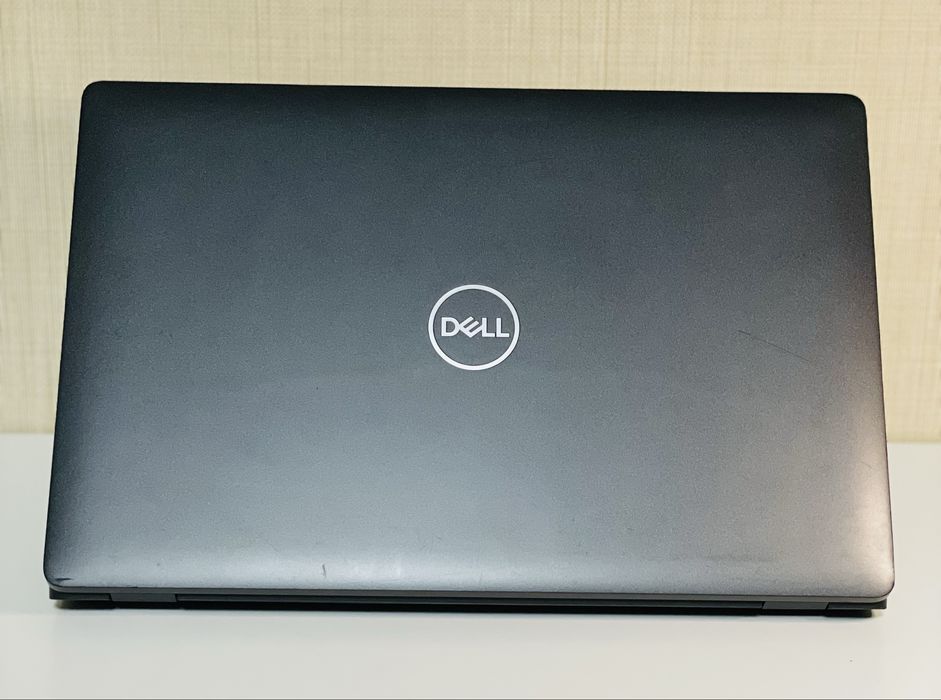 Ноутбук Dell 5500 • FHD IPS • i5-8365U • DDR4 16ГБ • SSD 256ГБ