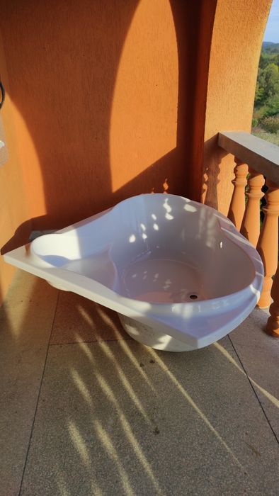 Акрилова ванна Vagnerplast Iris