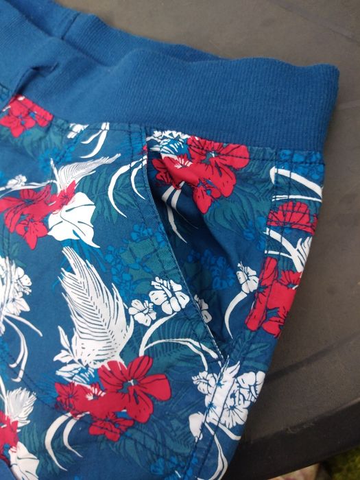 Krótkie spodenki Denim. Primark. Damskie.