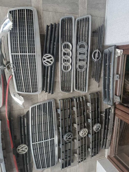 Ришітка решотка решітка решотка капота марки авто в описі