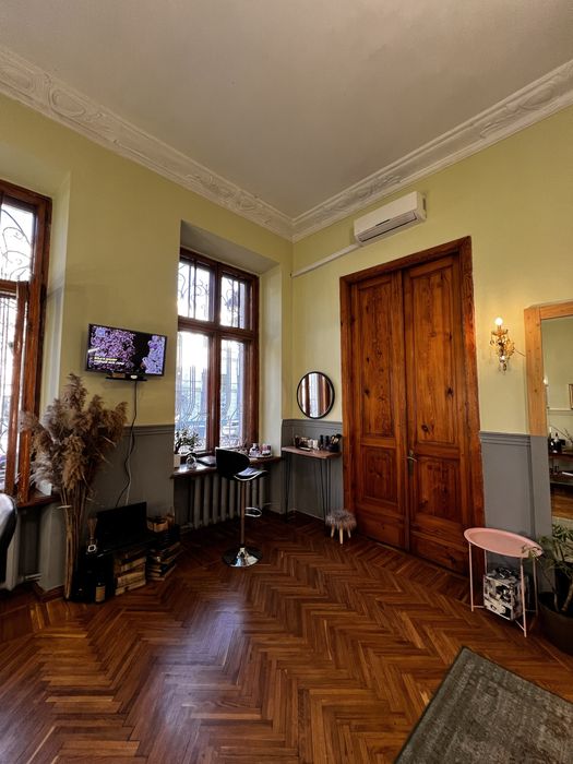 Аренда места бровист /визажист