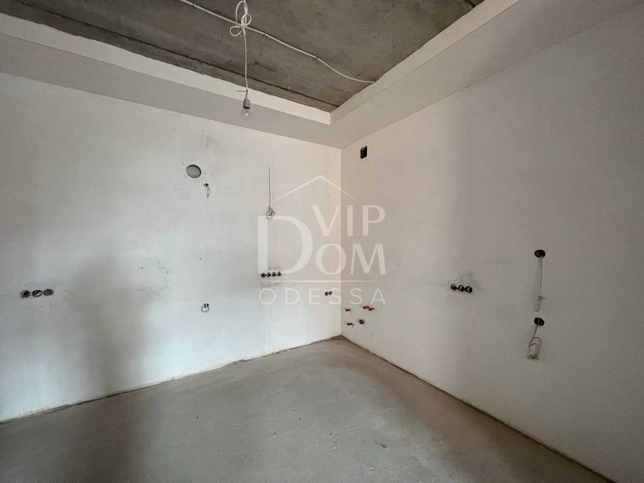 ПРОДАМ Отличный  Дом из кирпича и ракушечника Киевский район.