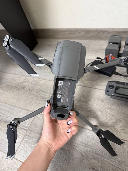 Mavic 2 Pro Fly More Combo