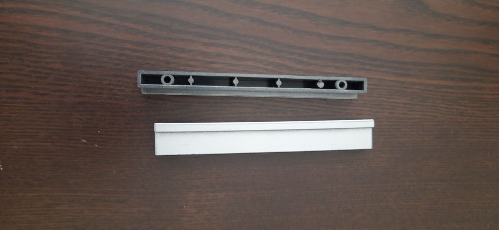 Uchwyty meblowe srebrne