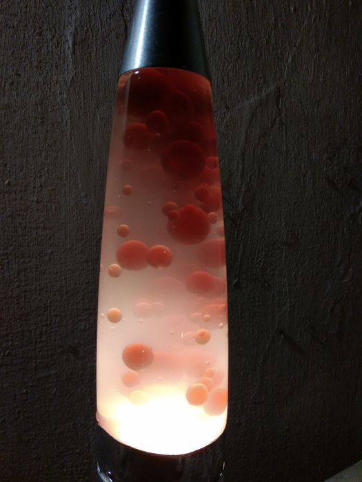 Лава лампа 36 см желтая с адаптером на обычную лампочку.