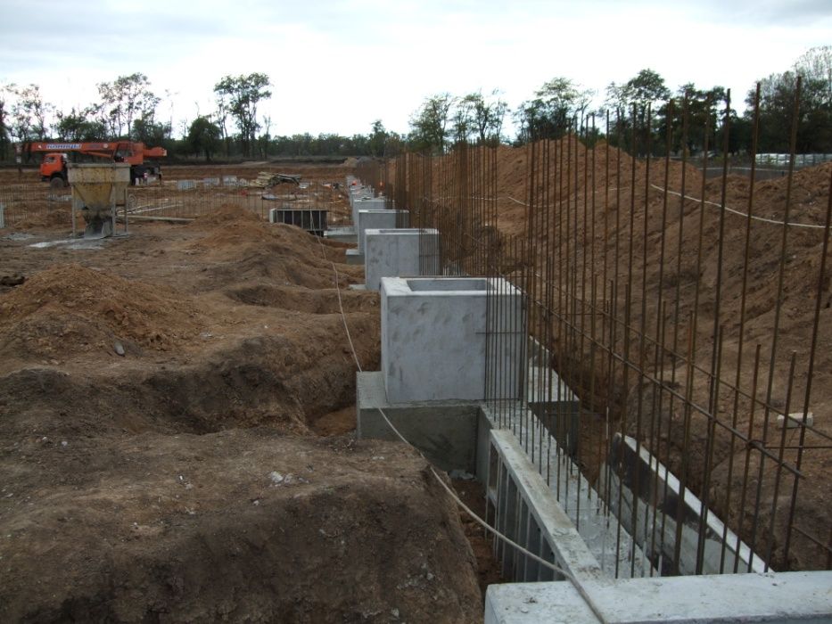 Бетонные работы, монолитные конструкции, бетонный фундамент