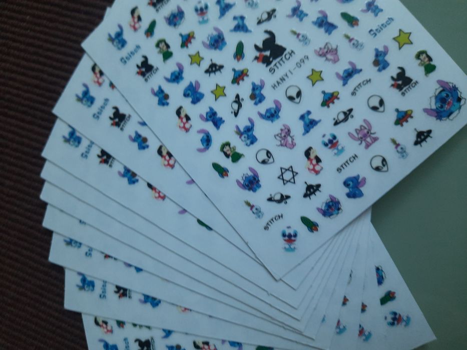 Naklejki na paznokcie Stitch