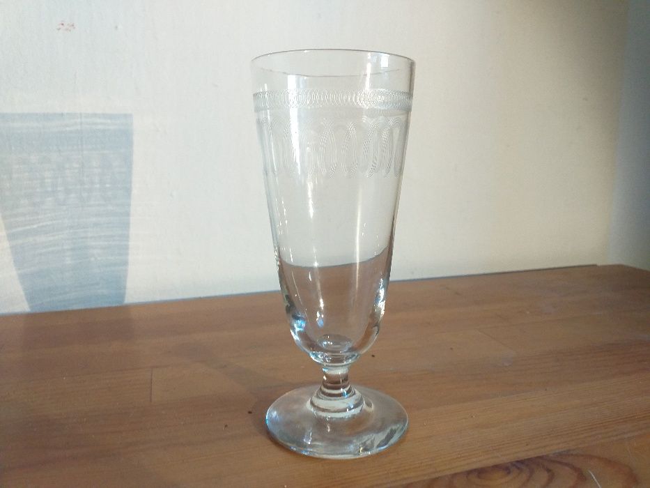 Zdobiony kieliszek pucharek