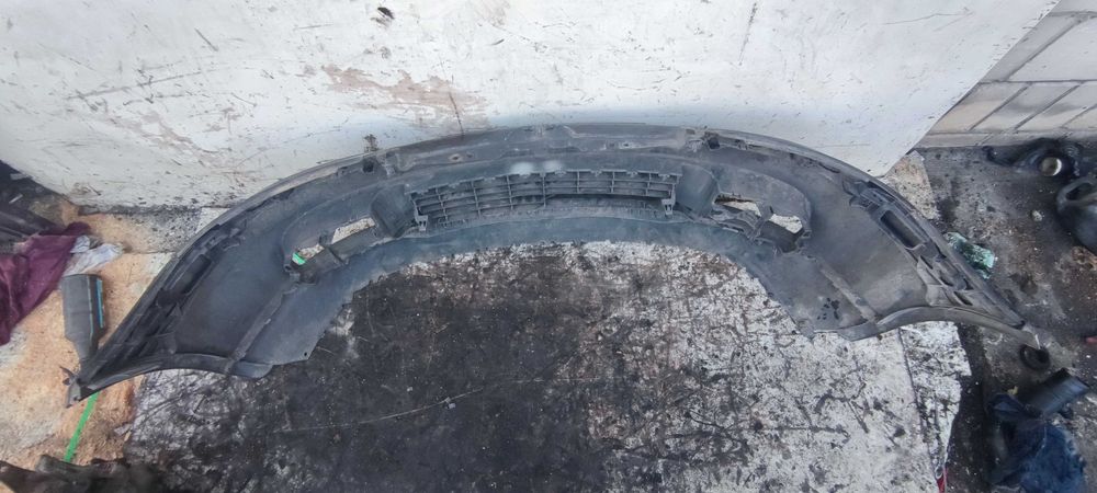 Volkswagen Golf V Zderzak Przód Przedni LC9Z