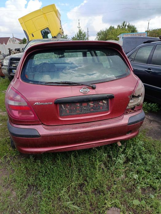 Nissan Almera 2000 год 1,8 бенгзин мотор QG18DE