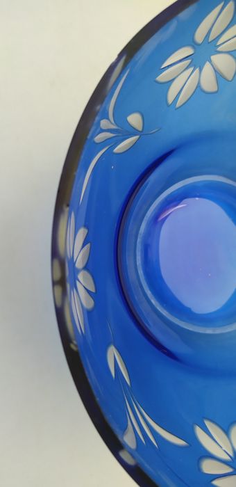 Салатница Фиалки кобальтовое стекло