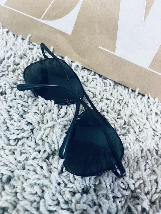 Czarne okulary pilotki przeciwsloneczne meskie damskie basic retro