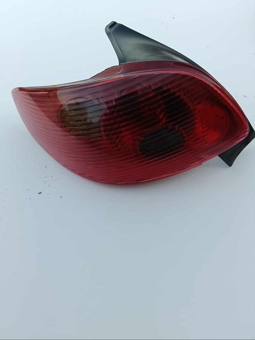 Lampa do Peugeot 206 lift