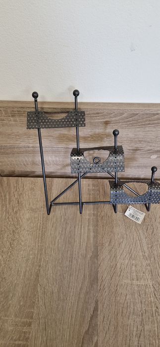 Sprzedam świecznik metalowy