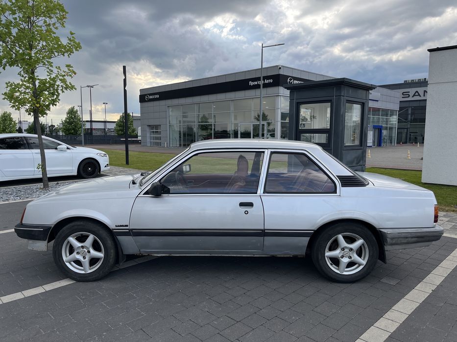 Opel Ascona  1.6