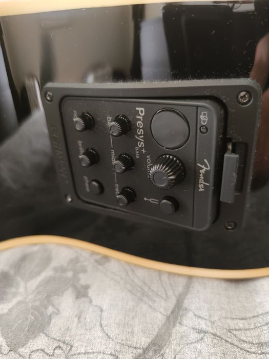 Fender Kingman Bass – Baixo Acústico/Eletroacústico