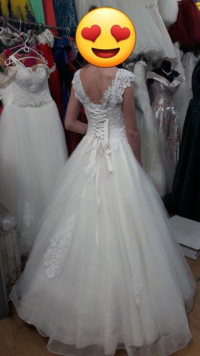 Свадебное платье, цвет айвори