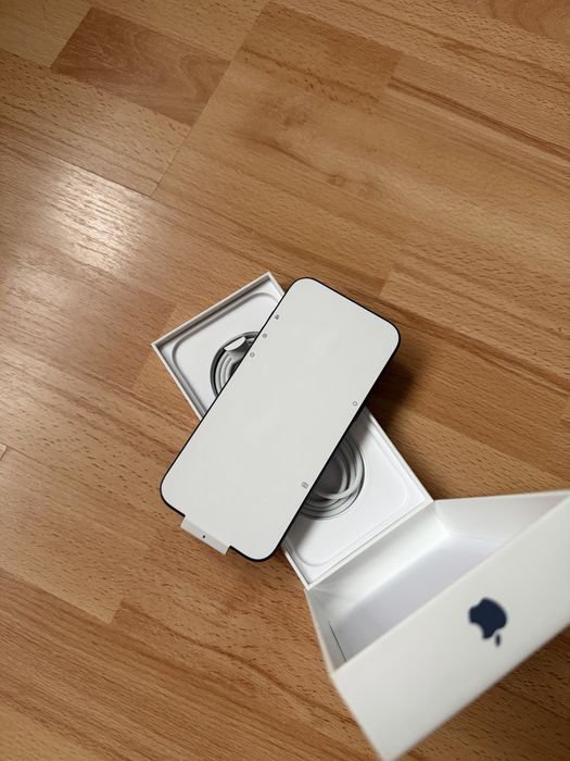 iPhone 17 Pro Max 256 GB Deep Blue New Open Box