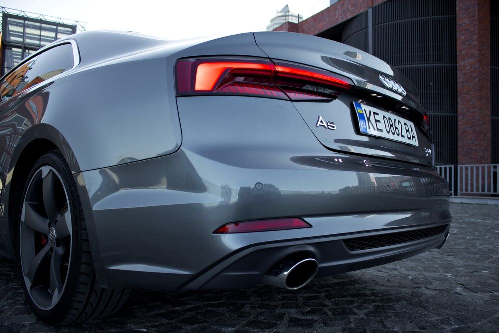 Audi A5 Coupe S-line Quattro • 2018 • 2.0 TFSI 252 к.c.