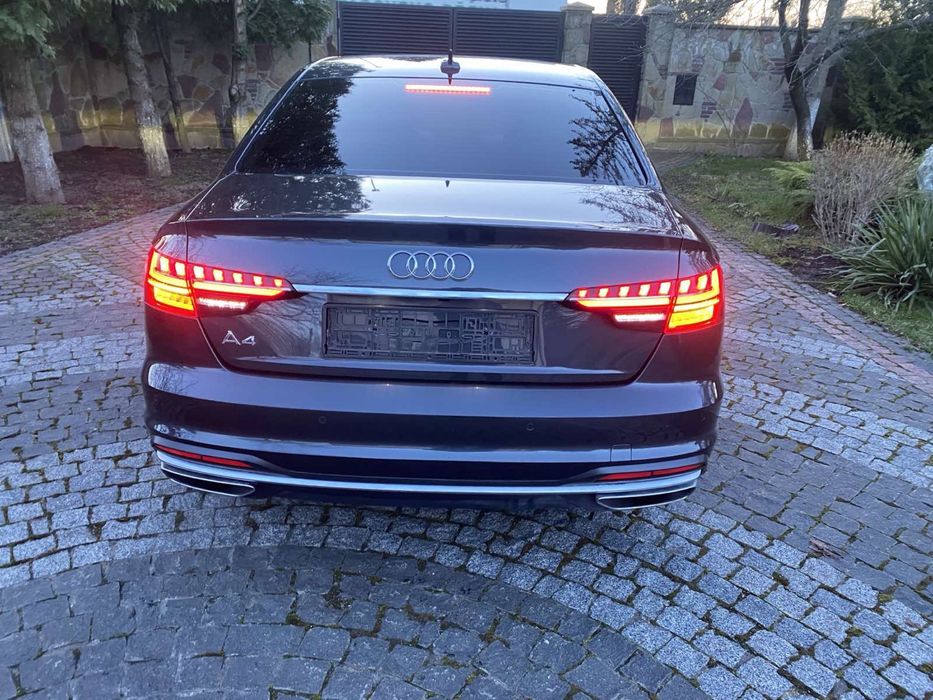 Audi A4 2019р. 45 TFSI S-teonic (245 к.с.)