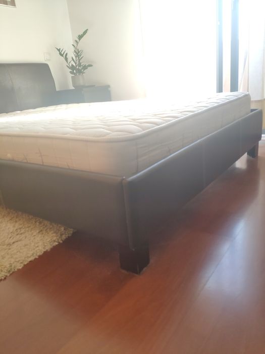 Cama 1,50cmx2,15cm