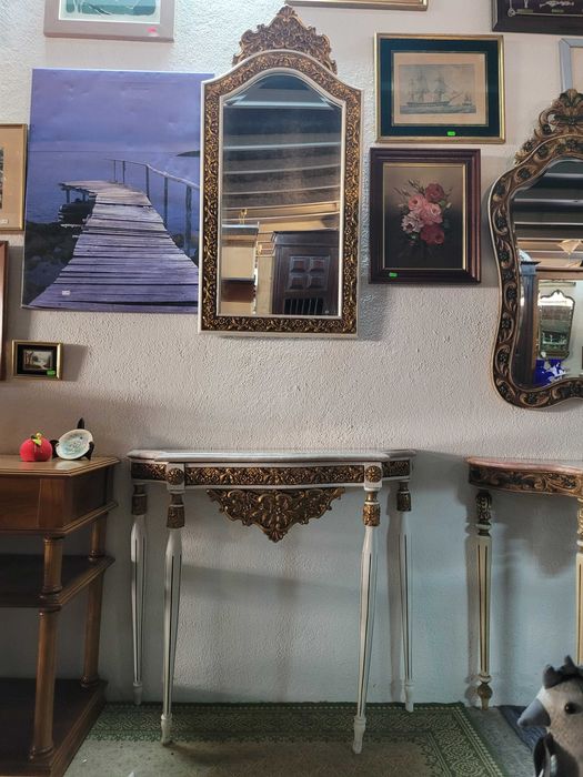 Wooden console table with stone top and mirror, in good overall condition64584276670466121