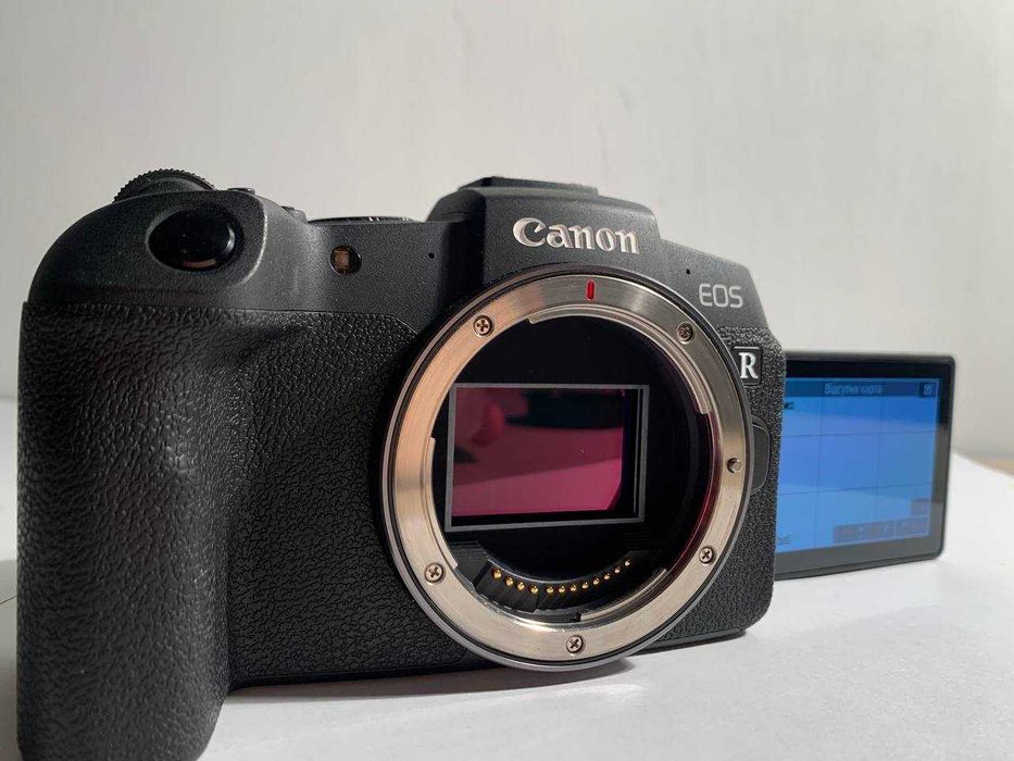 Canon EOS RP пробіг 4000 бездзеркальний фотоапарат body black