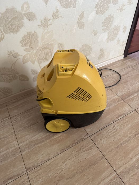 Працюючий Karcher ds 5500
