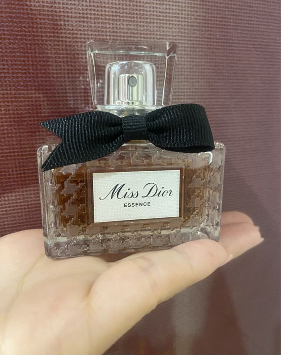 Miss Dior Essence