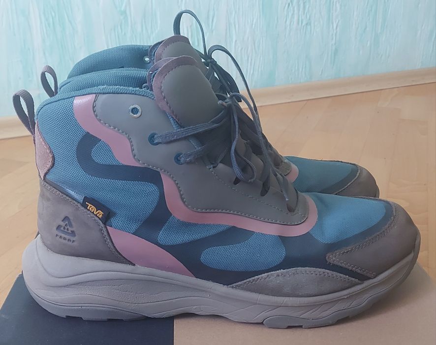 Черевики Teva 44 розміру зимні 28см Устілка /Ботинки Тева стелька 28см