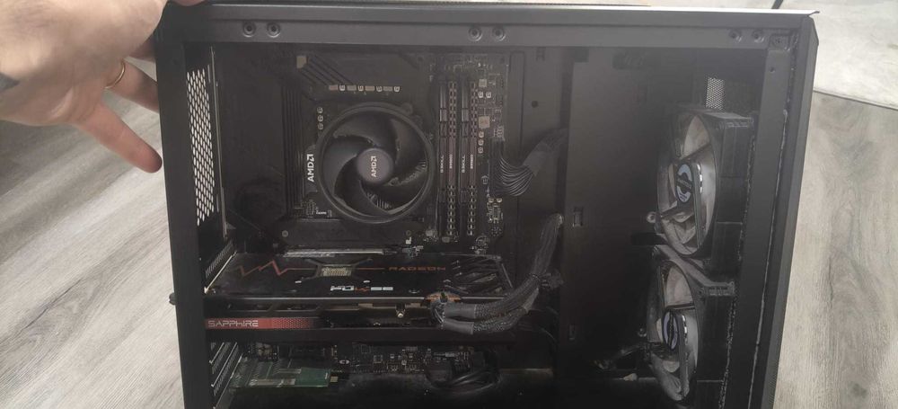 Gaming Computer502841373634088961