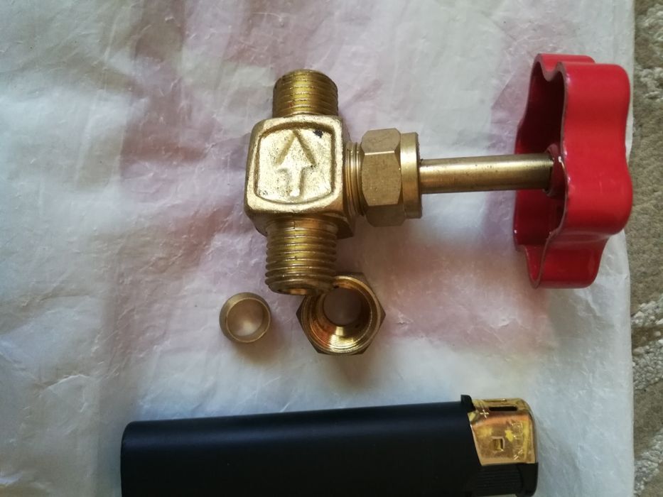 Вентиль латунный. Новый.