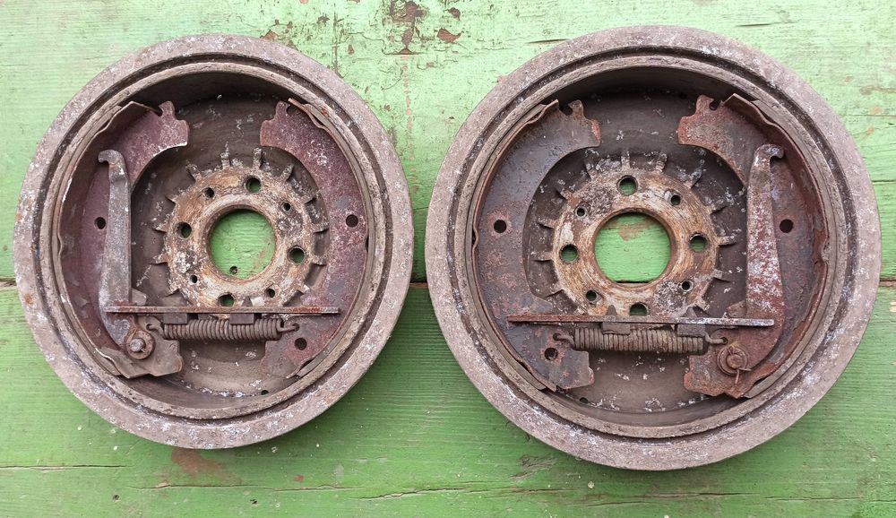 Тормозные барабаны с колодками на Ваз Б/У