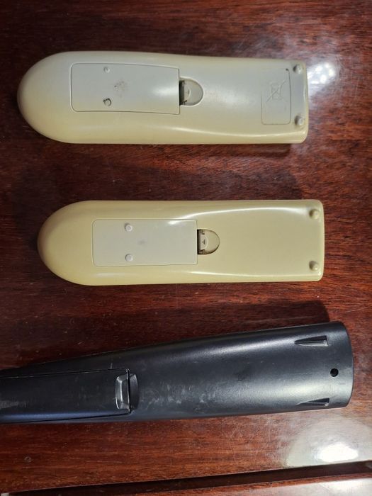 Пульты  3  штуки.