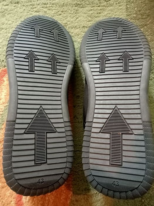 Продам кожаные красовки