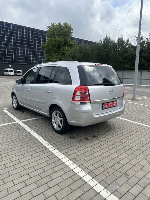 OPEL ZAFIRA 2009 з Німеччини