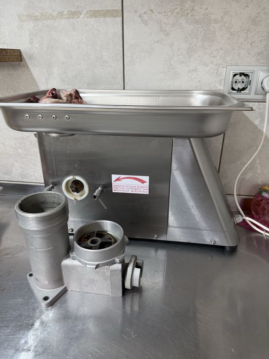 Мясорубка промышленная МИМ 300 арм еко 220в