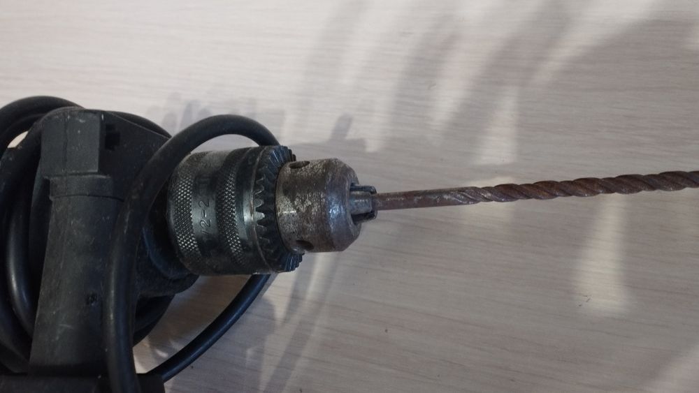 Дрель ударная, перфоратор