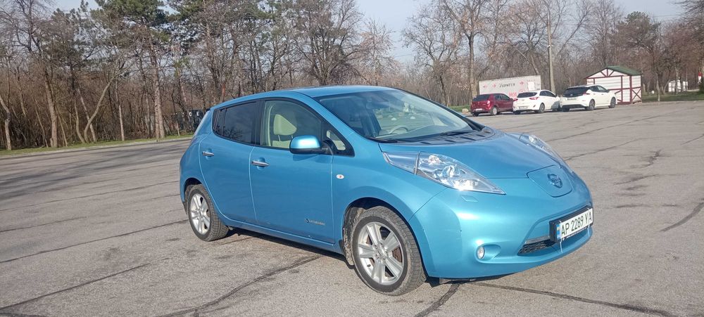 Nisan Leaf 24кВт 2012