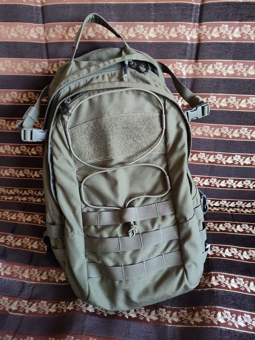 Plecak Helikon-Tex EDC Backpack CORDURA® 24 L- olive green  gratis Helikon panel insert shadow gray