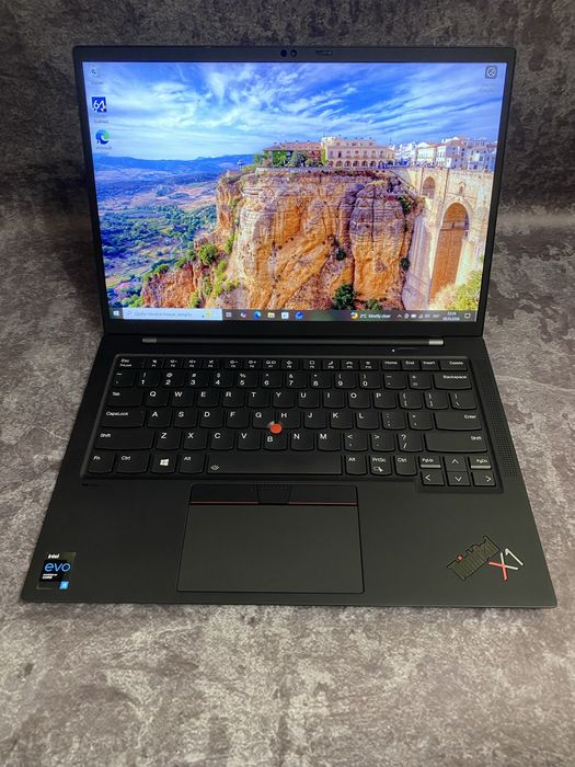Lenovo ThinkPad X1 Carbon 9 Gen i5-1135G7 16Gb 256Gb 14” IPS UHD+ +LTE
